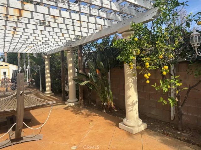 5092 Chimineas, Tarzana, CA 91356