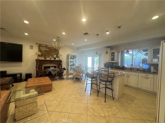 5092 Chimineas, Tarzana, CA 91356
