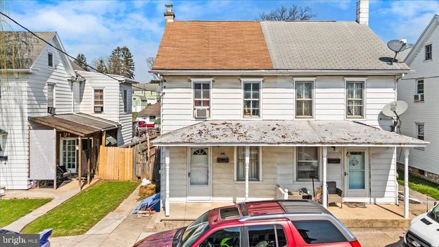 319 W CHURCH ST, Annville, PA 17003
