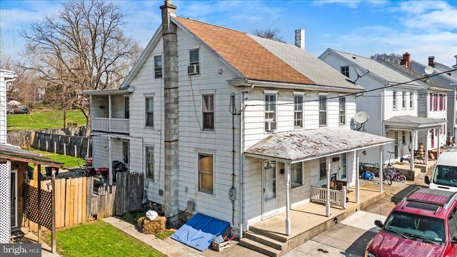319 W CHURCH ST, Annville, PA 17003