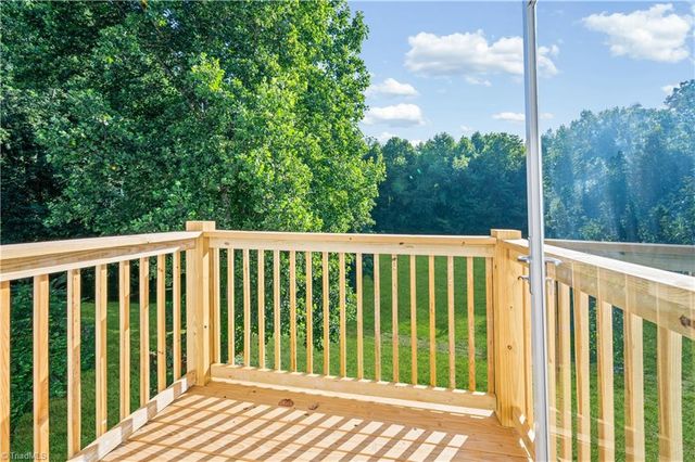 138 Pinnix Street, Jonesville, NC 28642