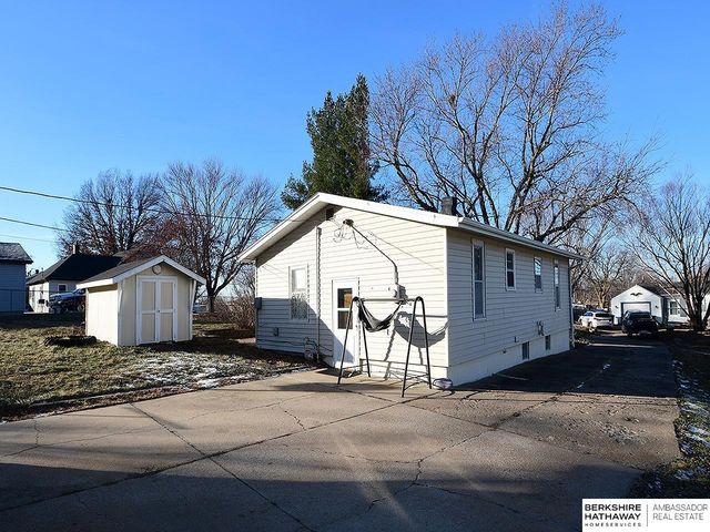 5411 S 49th Avenue, Omaha, NE 68117