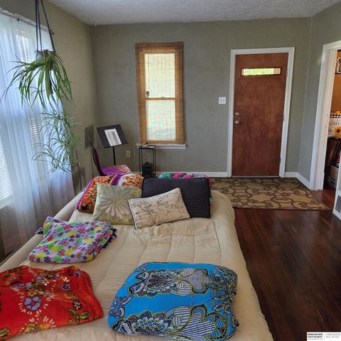 5411 S 49th Avenue, Omaha, NE 68117