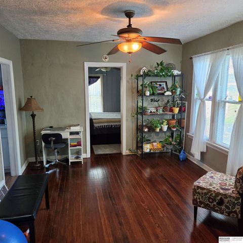 5411 S 49th Avenue, Omaha, NE 68117
