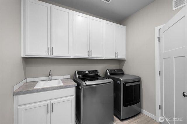 5639 Waldron Drive NE, Lacey, WA 98516