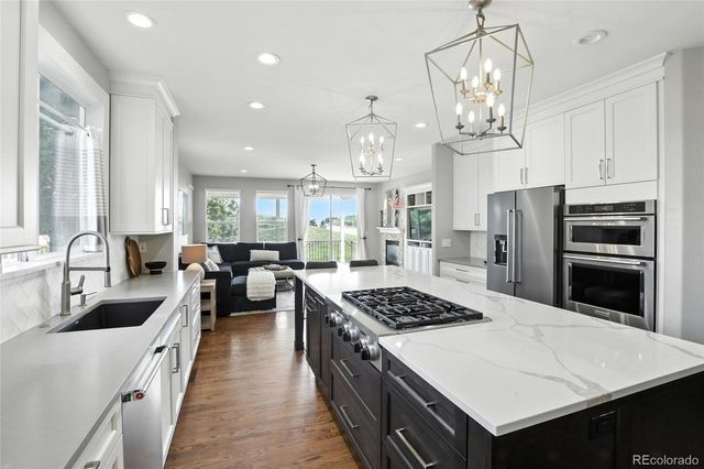 10601 Chadsworth Lane, Highlands Ranch, CO 80126