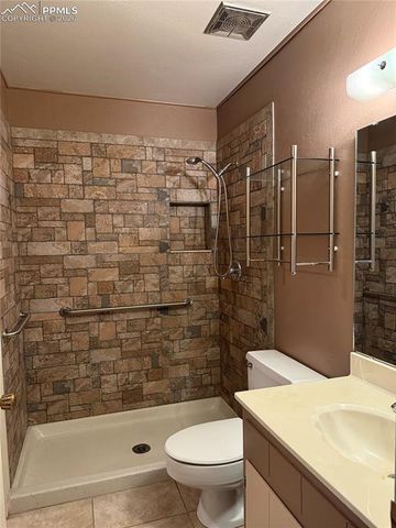 1915 Calle De Seville, Colorado Springs, CO 80904