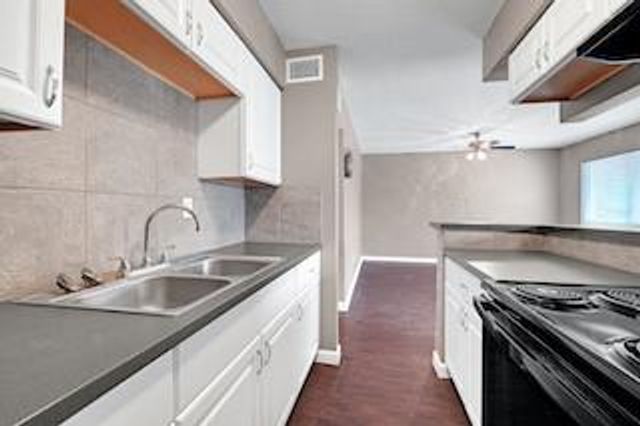 3031 Sumpter 9, Houston, TX 77026