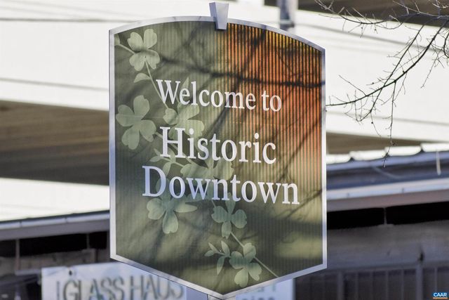 1130 E HIGH ST #J, Charlottesville, VA 22902