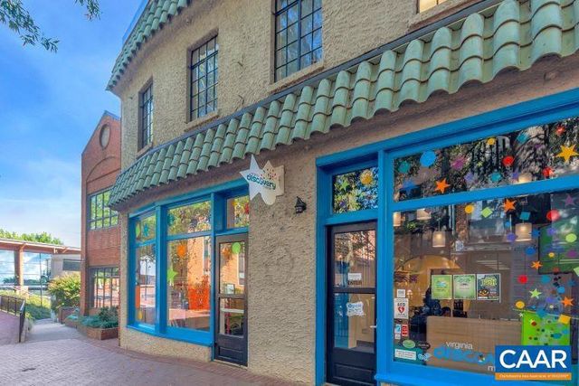 1130 E HIGH ST #J, Charlottesville, VA 22902