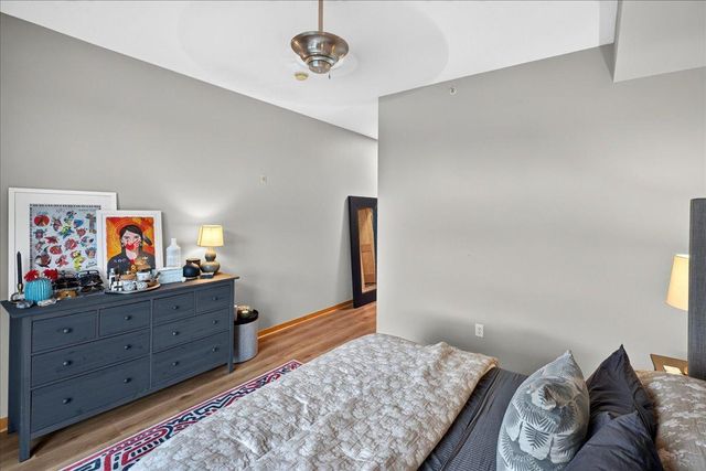 2201 Village Lane A401, Bloomington, MN 55431