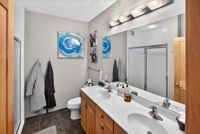 2201 Village Lane A401, Bloomington, MN 55431