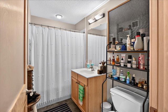 2201 Village Lane A401, Bloomington, MN 55431