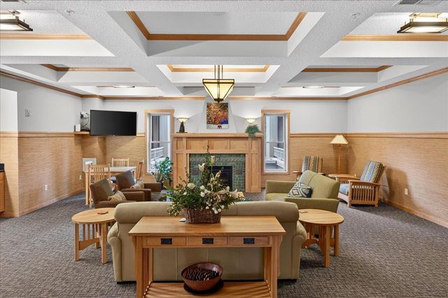 2201 Village Lane A401, Bloomington, MN 55431