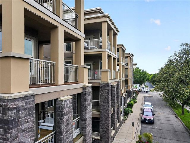 2201 Village Lane A401, Bloomington, MN 55431