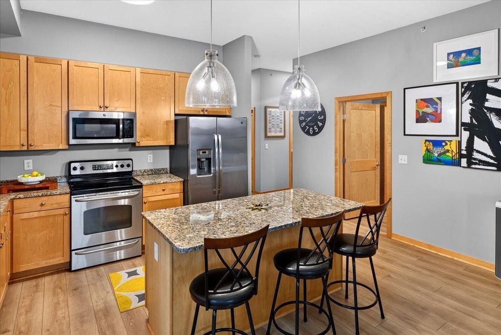 2201 Village Lane A401, Bloomington, MN 55431 — photo 4