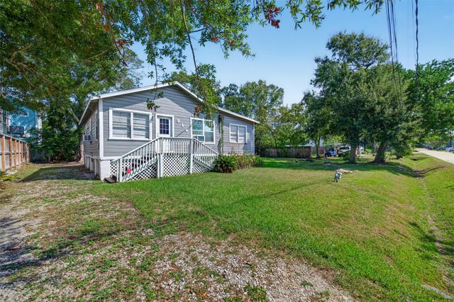 914 Hawthorne, Clear Lake Shores, TX 77565