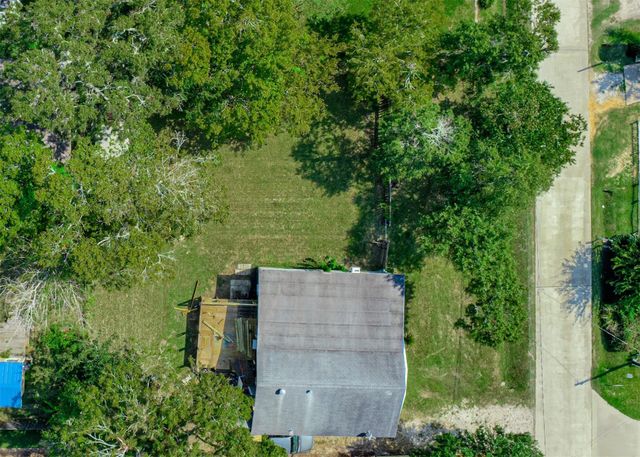 914 Hawthorne, Clear Lake Shores, TX 77565
