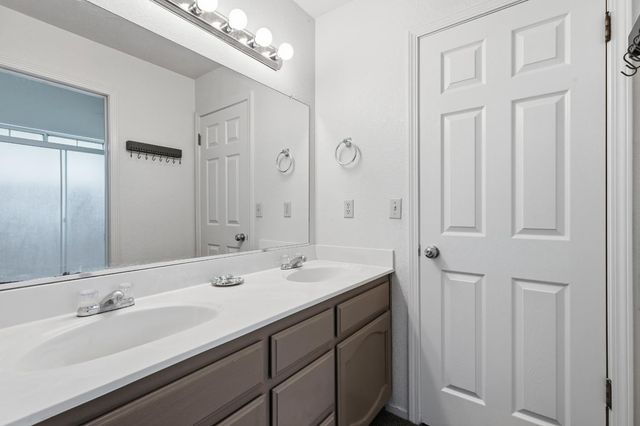 504 Van Dyken Way, Ripon, CA 95366