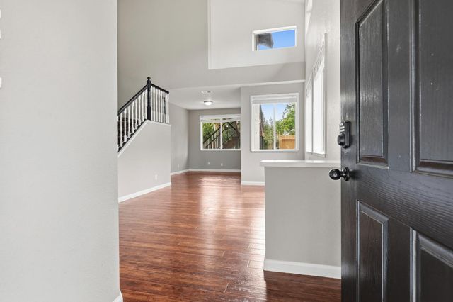 504 Van Dyken Way, Ripon, CA 95366