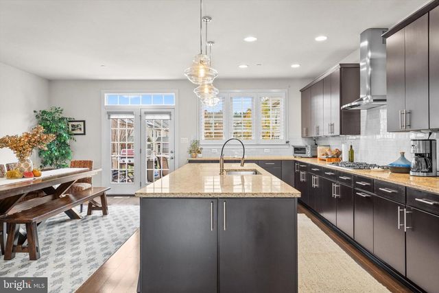 19237 ABBEY MANOR DR, Brookeville, MD 20833