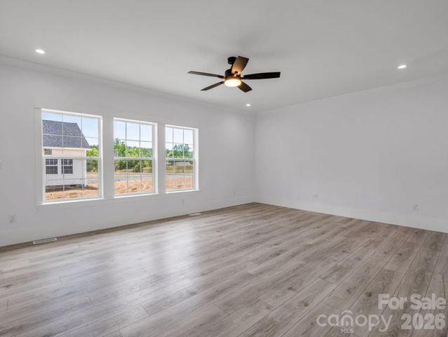 129 Prosperity Way, Forest City, NC 28043
