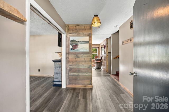 2935 Palmer Place, Hudson, NC 28638