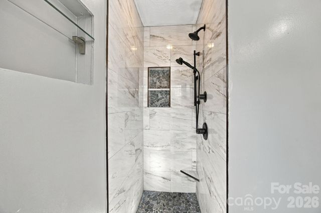 2935 Palmer Place, Hudson, NC 28638