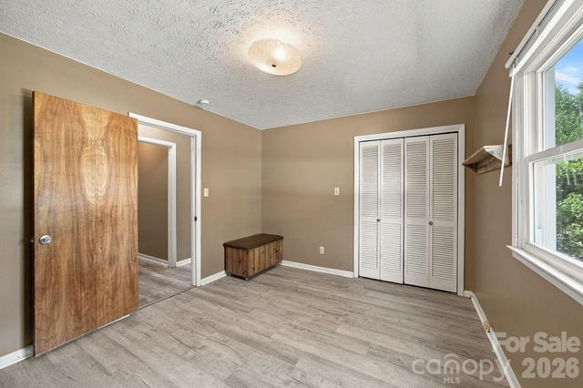 2935 Palmer Place, Hudson, NC 28638