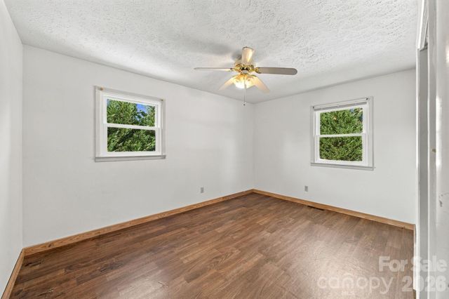 2935 Palmer Place, Hudson, NC 28638