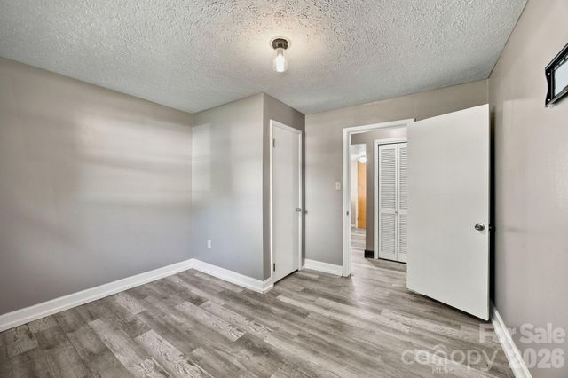 2935 Palmer Place, Hudson, NC 28638