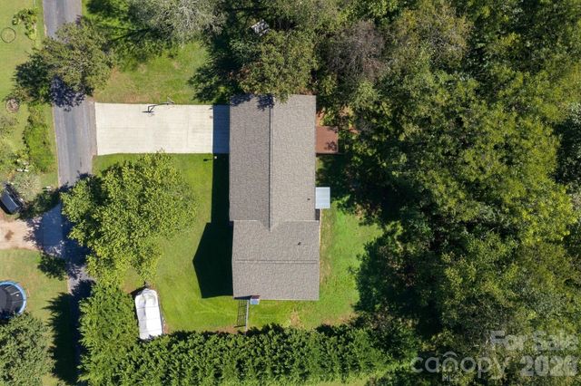 2935 Palmer Place, Hudson, NC 28638