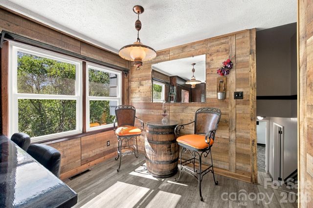 2935 Palmer Place, Hudson, NC 28638