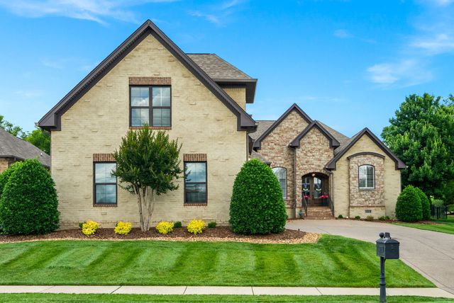1606 Boardwalk Pl, Gallatin, TN 37066