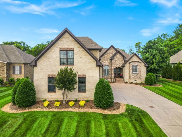 1606 Boardwalk Pl, Gallatin, TN 37066