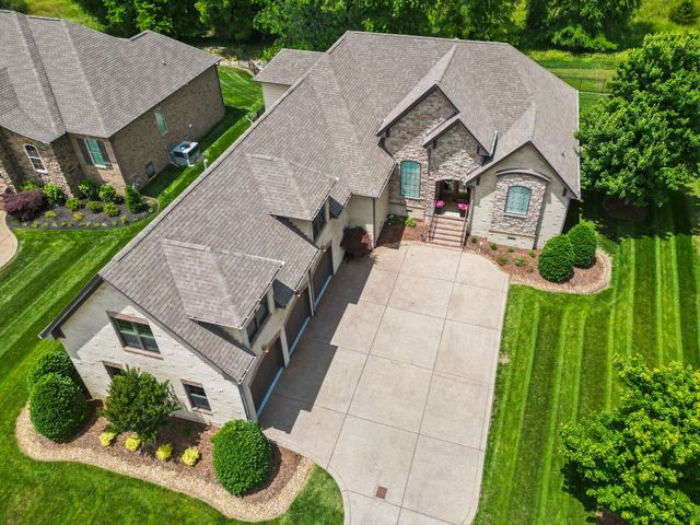 1606 Boardwalk Pl, Gallatin, TN 37066
