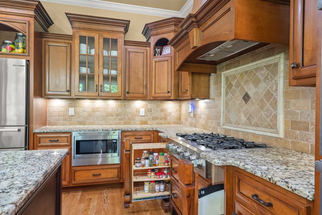 1606 Boardwalk Pl, Gallatin, TN 37066