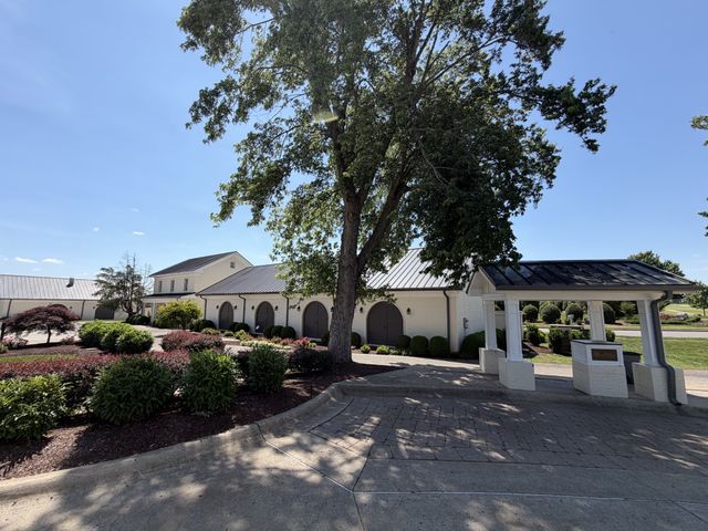 1606 Boardwalk Pl, Gallatin, TN 37066