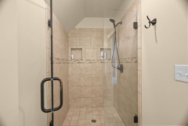 1606 Boardwalk Pl, Gallatin, TN 37066