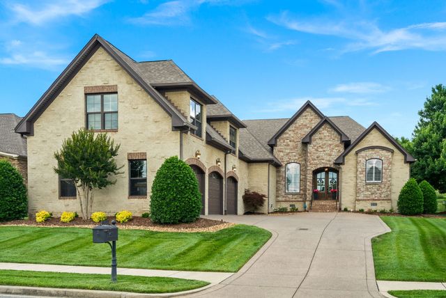 1606 Boardwalk Pl, Gallatin, TN 37066