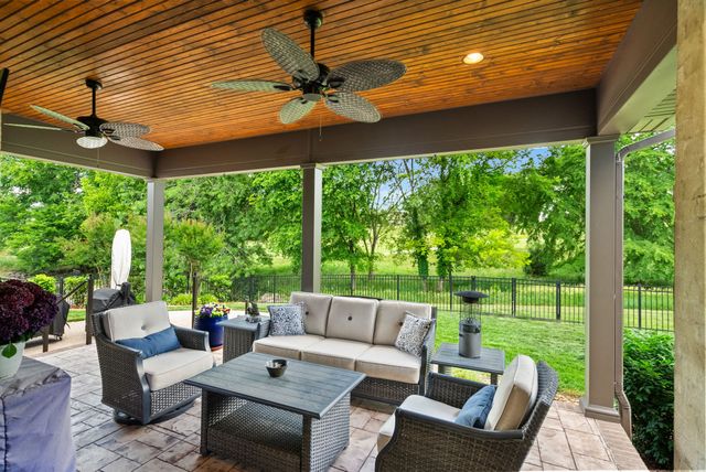 1606 Boardwalk Pl, Gallatin, TN 37066