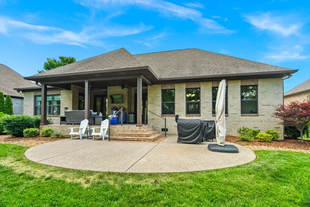 1606 Boardwalk Pl, Gallatin, TN 37066