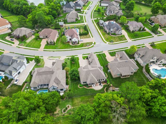 1606 Boardwalk Pl, Gallatin, TN 37066