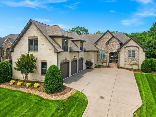 1606 Boardwalk Pl, Gallatin, TN 37066