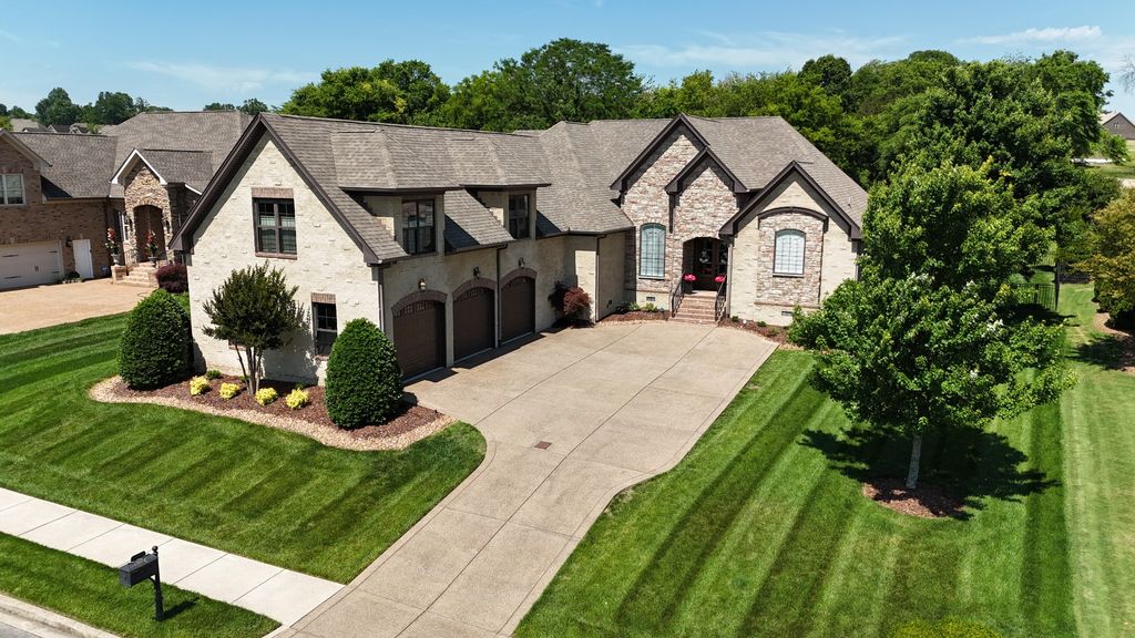 1606 Boardwalk Pl, Gallatin, TN 37066