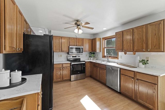 725 HARRISON AVENUE, Omro, WI 54963