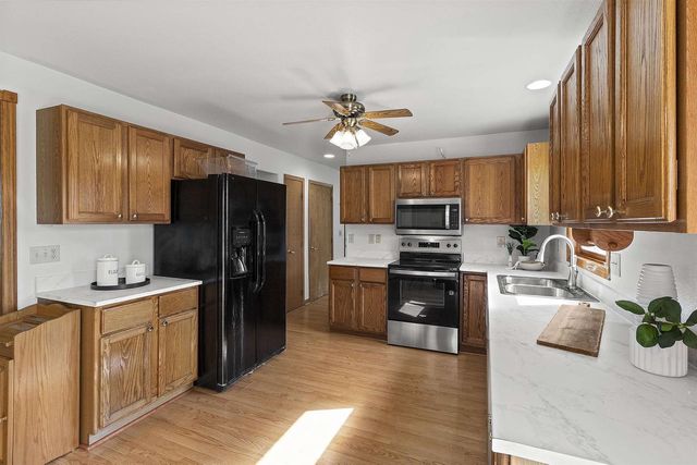725 HARRISON AVENUE, Omro, WI 54963