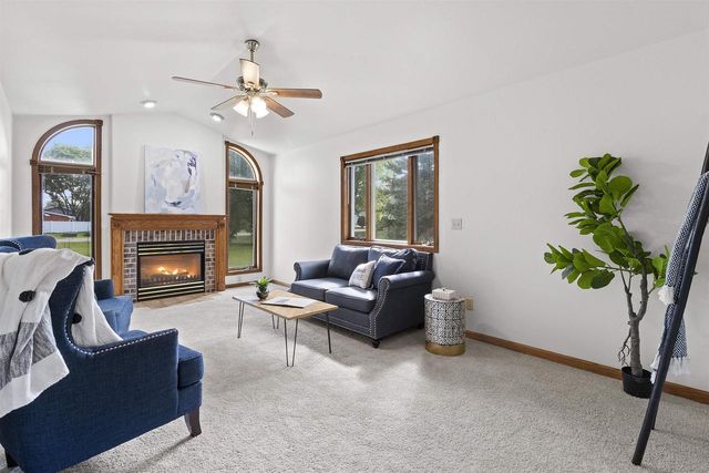 725 HARRISON AVENUE, Omro, WI 54963