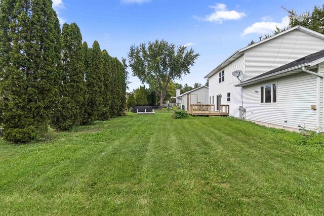 725 HARRISON AVENUE, Omro, WI 54963