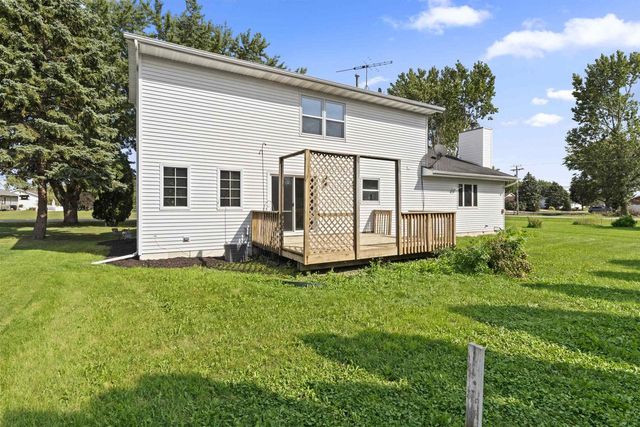 725 HARRISON AVENUE, Omro, WI 54963